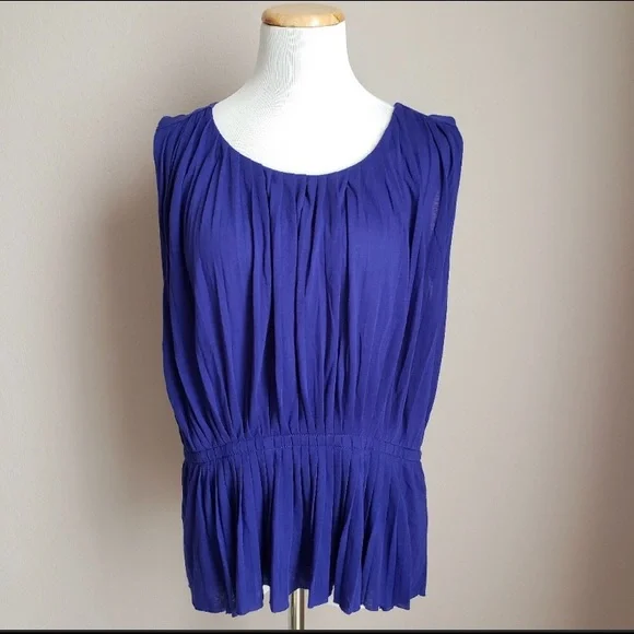 JCREW•Pleated Blouse - Picture 4 of 5